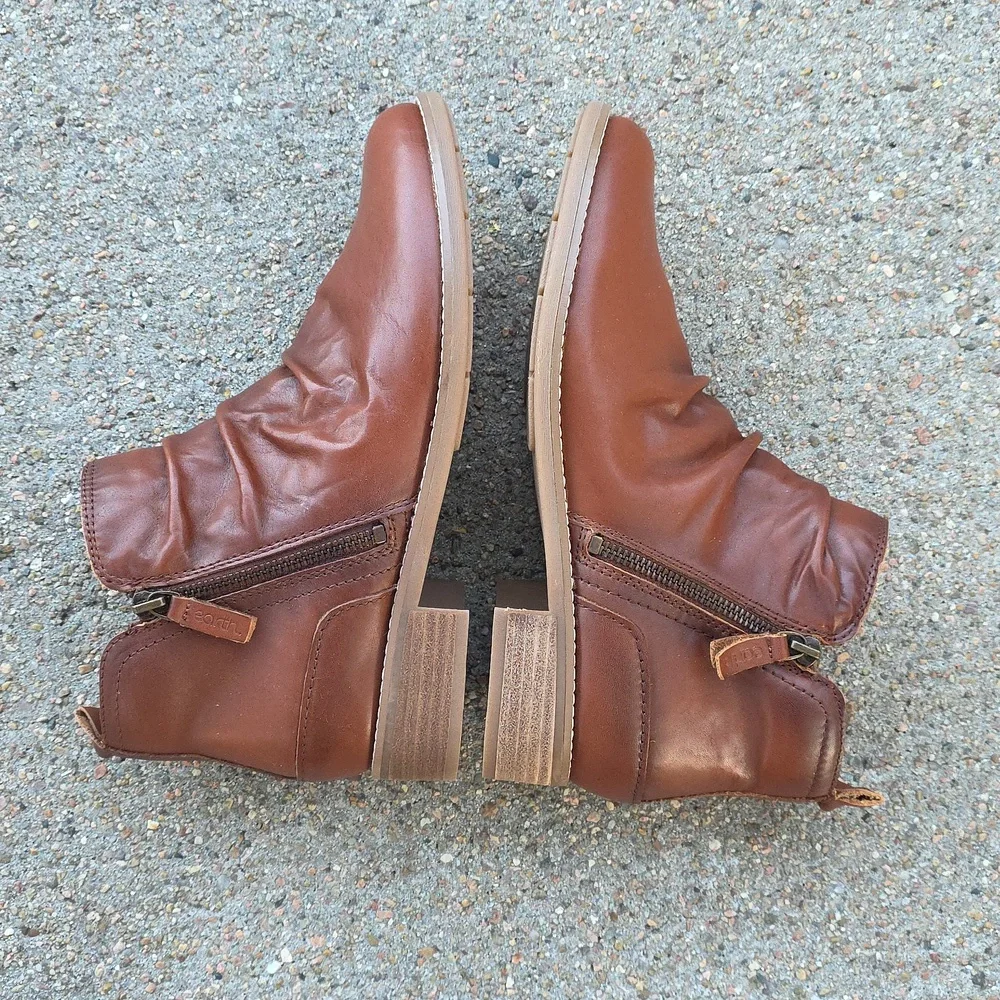 Earth Nadya Round Toe Ruched Leather Casual Booties Size 9 - Picture 5 of 10